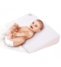 Anti-reflux pillow for baby